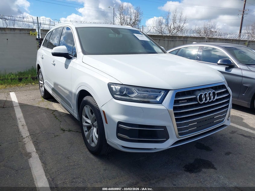 2017 Audi Q7 VIN WA1AAAF76HD005245 IAAI salvage auction — REPOSSESSION, Clear - Dealer Only (California), sold $4,800 on 2026-07-09 (photo 1)