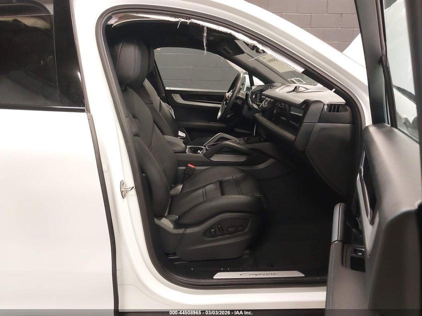 2024 Porsche Cayenne VIN WP1BA2AY1RDA56488 IAAI salvage auction — Front End, Mv-907A (New York), sold $31,600 on 2026-04-21 (photo 5)