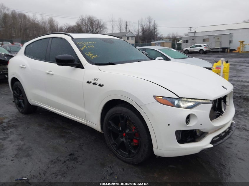 2022 Maserati Levante VIN ZN661XUA5NX383496 — IAAI salvage auction photo