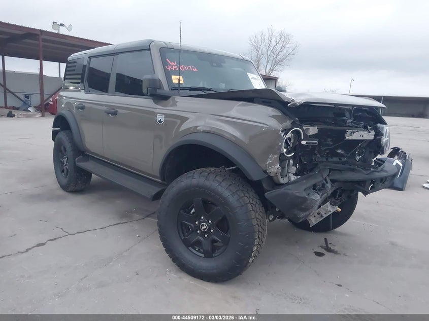 2025 Ford Bronco VIN 1FMDE7BH7SLA70283 IAAI salvage auction — FRONT END, Salvage Title, sold $16,925 on 2026-07-29 (photo 1)