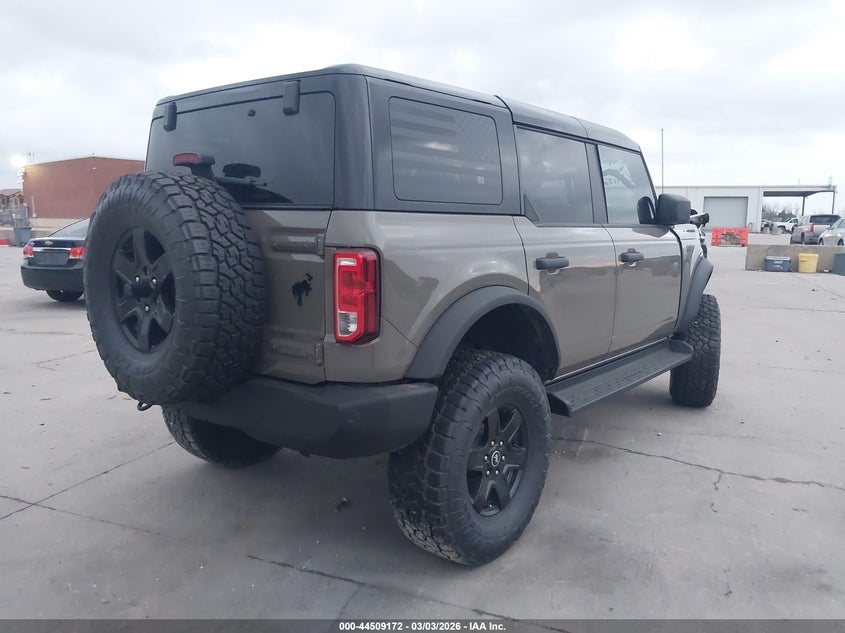 2025 Ford Bronco VIN 1FMDE7BH7SLA70283 IAAI salvage auction — FRONT END, Salvage Title, sold $16,925 on 2026-07-29 (photo 4)