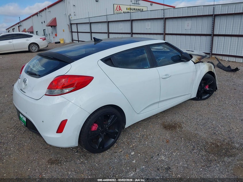2015 Hyundai Veloster VIN KMHTC6AD8FU244713 IAAI salvage auction — ENGINE BURN, Salvage Title, sold $250 on 2026-07-13 (photo 4)