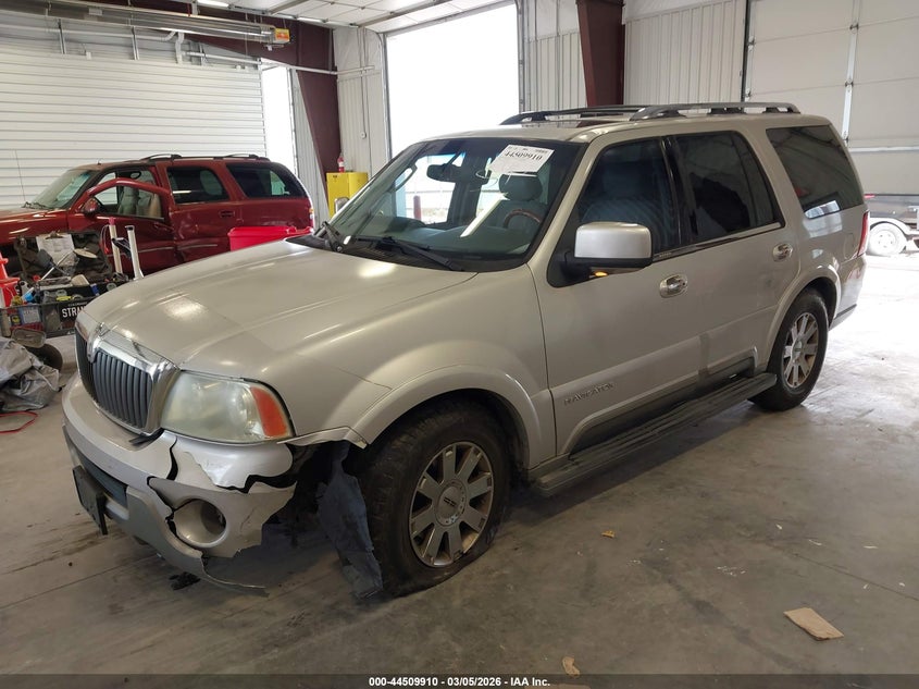 2004 Lincoln Navigator VIN 5LMFU28RX4LJ41670 IAAI salvage auction — LEFT FRONT, Salvage (Colorado), sold $200 on 2026-07-22 (photo 2)