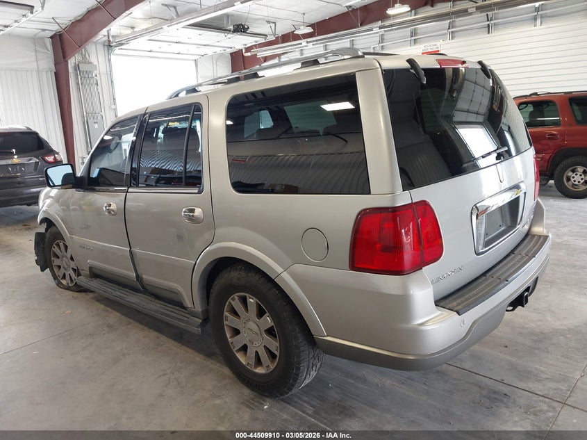 2004 Lincoln Navigator VIN 5LMFU28RX4LJ41670 IAAI salvage auction — LEFT FRONT, Salvage (Colorado), sold $200 on 2026-07-22 (photo 3)