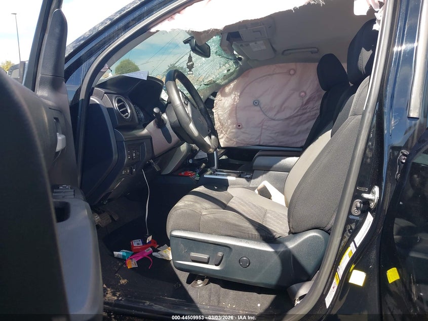 2017 Toyota Tundra VIN 5TFEM5F12HX117296 IAAI salvage auction — ROLLOVER, Salvage Title, sold $4,950 on 2026-07-10 (photo 5)