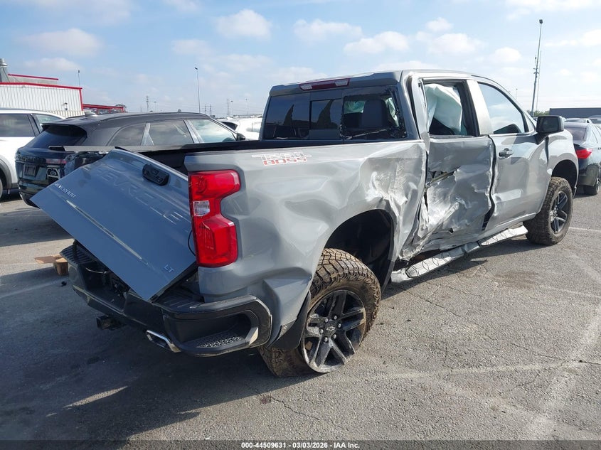 2024 Chevrolet Silverado 1500 VIN 3GCUDFELXRG271510 IAAI salvage auction — Side, Salvage (California), sold $10,400 on 2026-07-09 (photo 4)