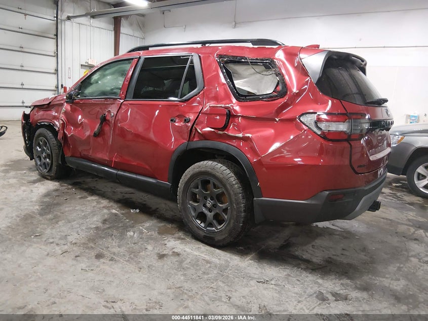 2025 Honda Pilot VIN 5FNYG1H67SB162936 IAAI salvage auction — ROLLOVER, Salvage Title, sold $6,600 on 2026-07-21 (photo 3)