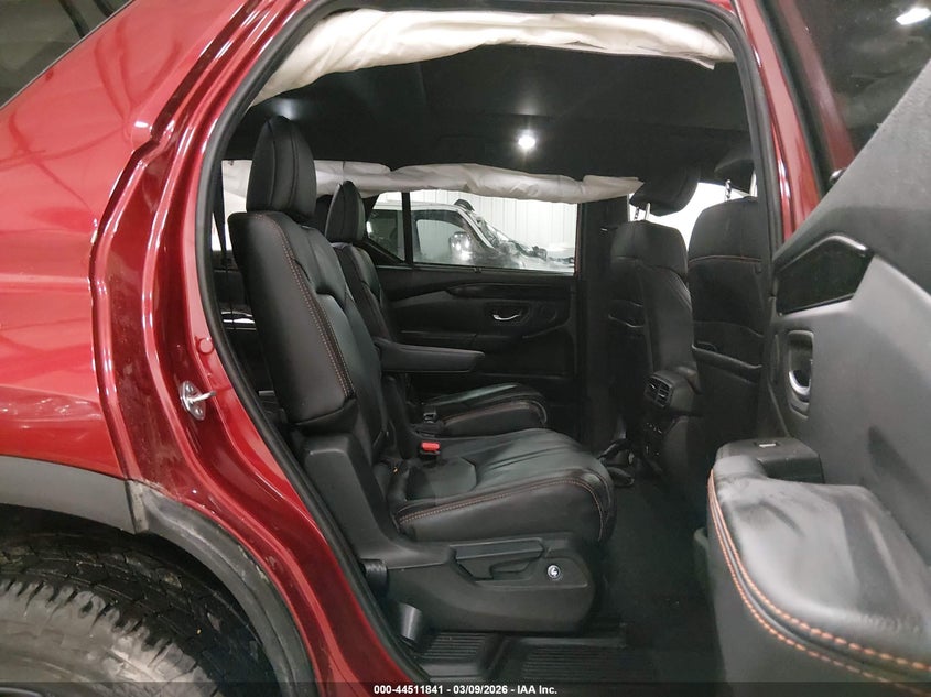 2025 Honda Pilot VIN 5FNYG1H67SB162936 IAAI salvage auction — ROLLOVER, Salvage Title, sold $6,600 on 2026-07-21 (photo 8)