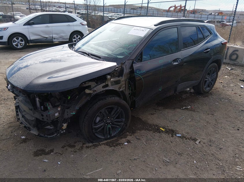 2025 Chevrolet Trax VIN KL77LKEP0SC062746 IAAI salvage auction — FRONT END, Salvage Title, sold $7,000 on 2026-07-13 (photo 2)
