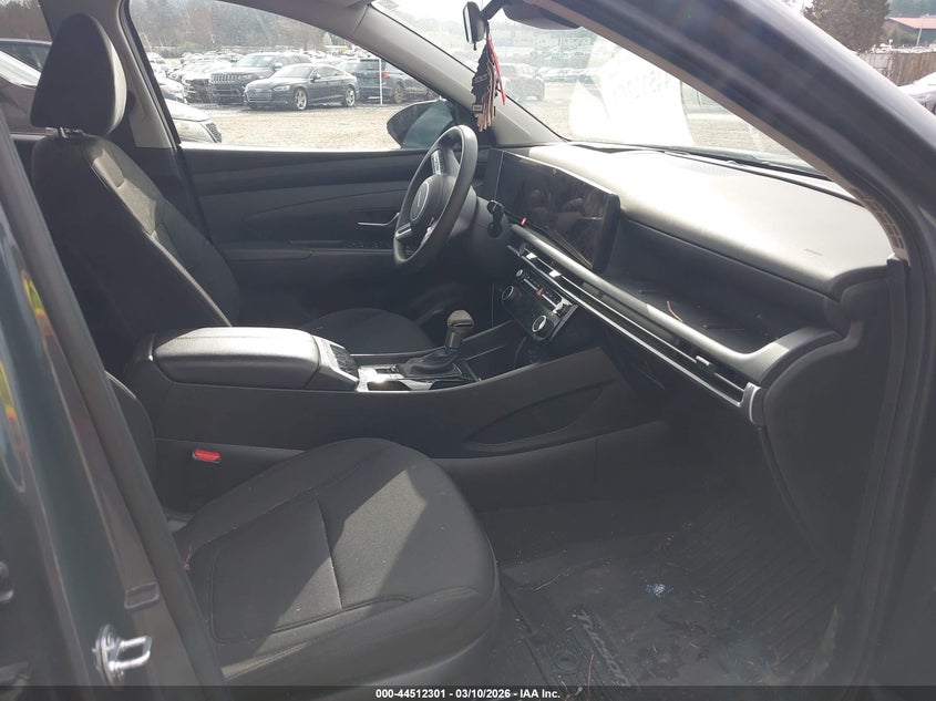 2025 Hyundai Tucson VIN 5NMJBCDE8SH525462 IAAI salvage auction — FRONT END, Salvage Title, sold $8,050 on 2026-08-23 (photo 5)