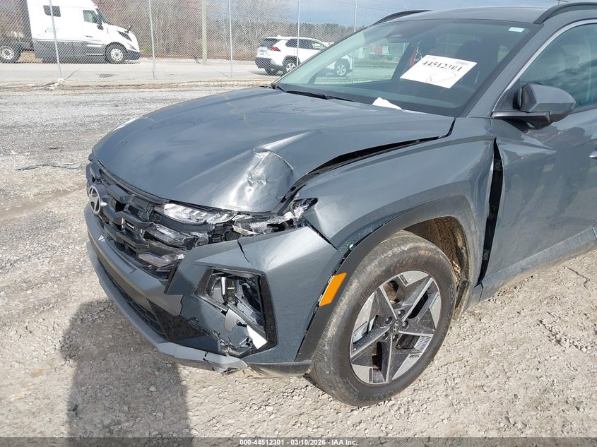 2025 Hyundai Tucson VIN 5NMJBCDE8SH525462 IAAI salvage auction — FRONT END, Salvage Title, sold $8,050 on 2026-08-23 (photo 6)