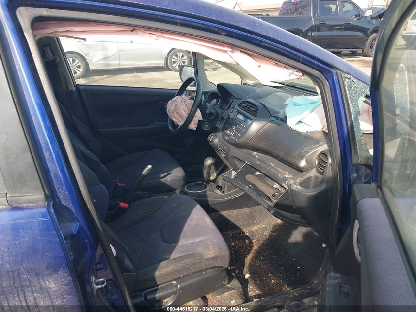 2013 Honda Fit VIN JHMGE8H51DC068213 IAAI salvage auction — FRONT END, Clear (Michigan), sold $375 on 2026-07-16 (photo 5)