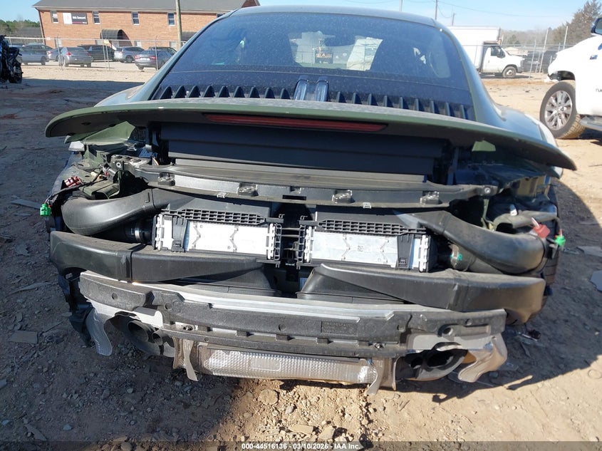 2024 Porsche 911 VIN WP0AB2A92RS221236 IAAI salvage auction — FRONT & REAR, Salvage Title, sold $38,000 on 2026-07-27 (photo 6)