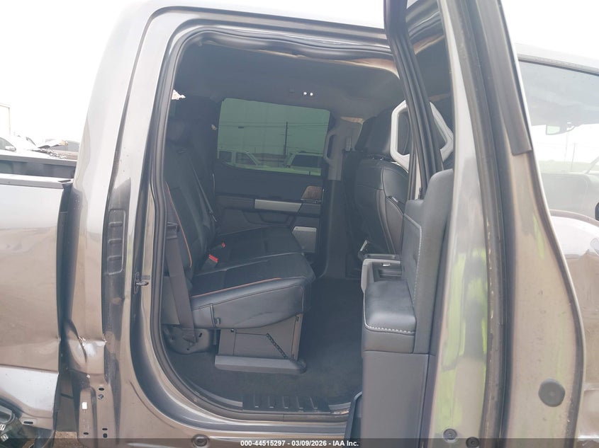 2026 Ford F350 VIN 1FT8W3BT1TEC85437 IAAI salvage auction — SIDE, Salvage Title, sold $20,300 on 2026-07-30 (photo 7)