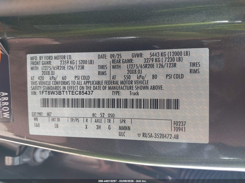 2026 Ford F350 VIN 1FT8W3BT1TEC85437 IAAI salvage auction — SIDE, Salvage Title, sold $20,300 on 2026-07-30 (photo 8)