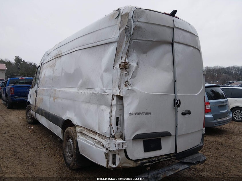 2022 Mercedes-benz Sprinter VIN W1Y40CHY2NT112300 IAAI salvage auction — ALL OVER, Salvage Title, sold $4,650 on 2026-07-22 (photo 3)