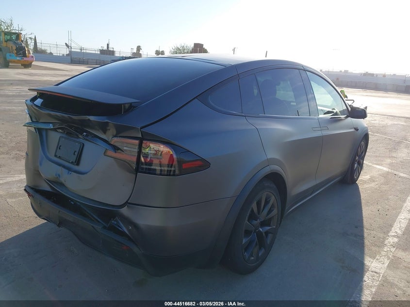 2024 Tesla Model x VIN 7SAXCDE56RF439125 IAAI salvage auction — REAR END, Salvage (California), sold $27,000 on 2026-07-24 (photo 4)