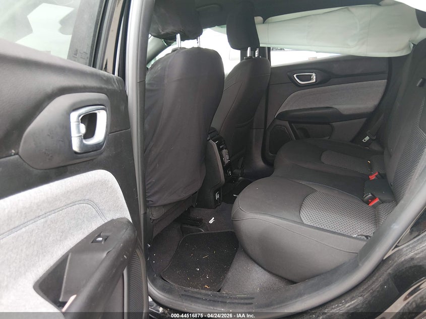 2025 Jeep Compass VIN 3C4NJDAN8ST502975 IAAI salvage auction — LEFT & RIGHT, Wait Title, sold $2,950 on 2026-07-09 (photo 8)