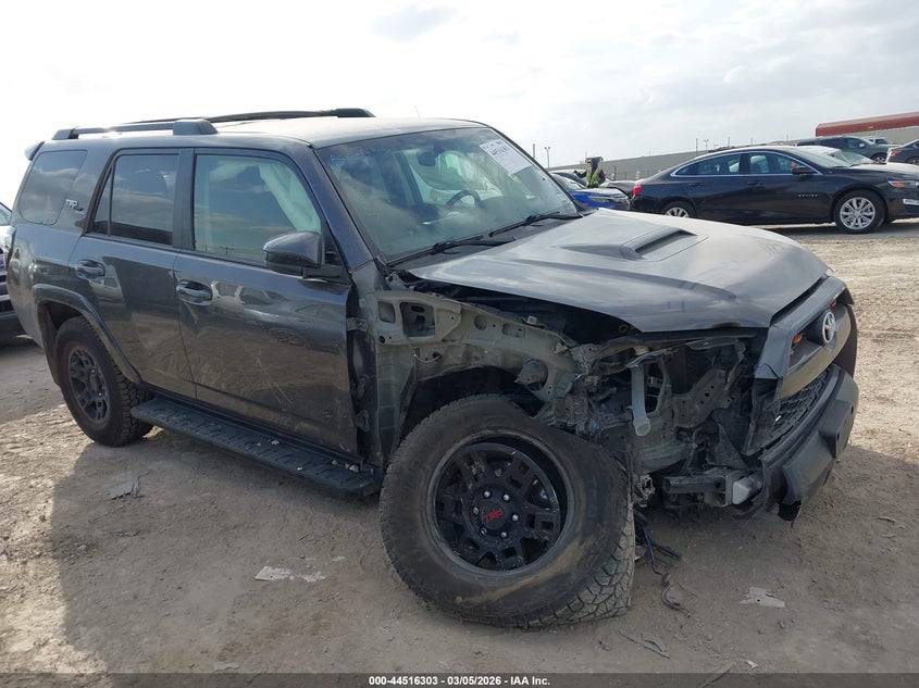 2019 Toyota 4runner VIN JTEBU5JR8K5687060 IAAI salvage auction — RIGHT FRONT, Original (Texas), sold $8,650 on 2026-07-20 (photo 6)