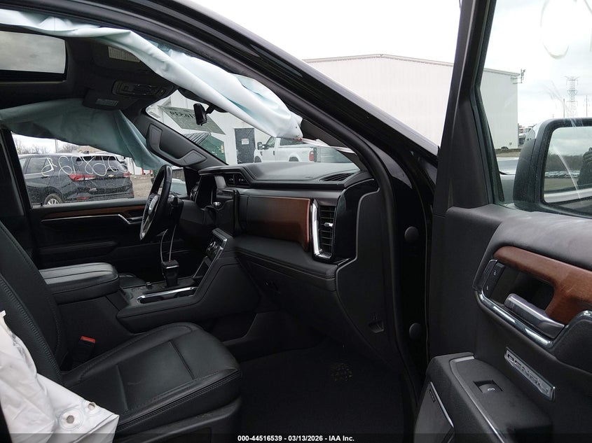 2023 Gmc SIERRA VIN 3GTUUGEL4PG164326 IAAI salvage auction — SIDE, Salvage Title, sold $16,200 on 2026-07-09 (photo 5)