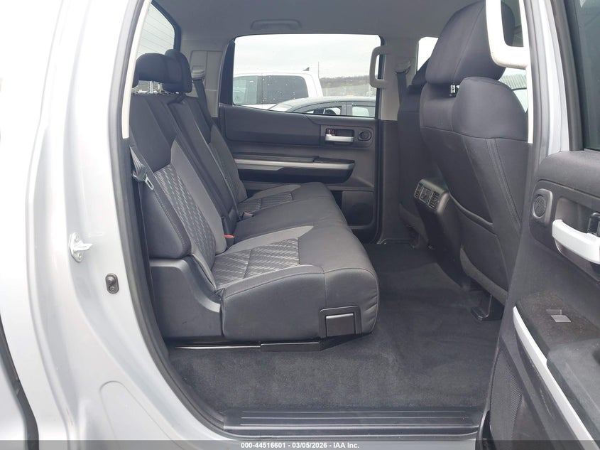 2021 Toyota Tundra VIN 5TFDY5F19MX023197 IAAI salvage auction — LEFT SIDE, Clear (Oklahoma), sold $17,400 on 2026-07-30 (photo 8)