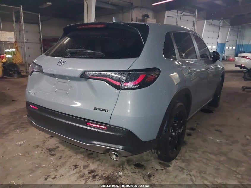 2025 Honda Hr-v VIN 3CZRZ2H55SM739738 IAAI salvage auction — SIDE, Salvage (New Jersey), sold $7,400 on 2026-07-09 (photo 4)