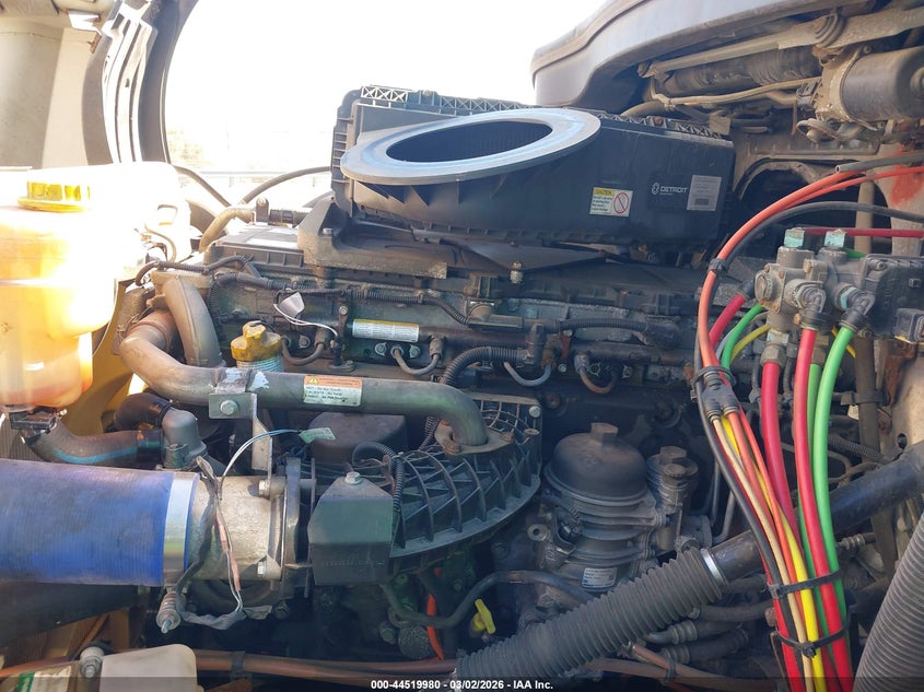 2020 Freightliner New cascadia 126 VIN 3AKJHHDR1LSKC0540 IAAI salvage auction — UNKNOWN, Clear-Dealer Only (Indiana), sold $9,900 on 2026-07-22 (photo 9)