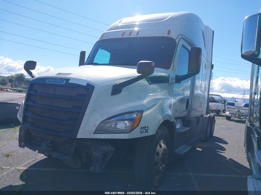 2020 Freightliner New cascadia 126 VIN 3AKJHHDR1LSKC0540 IAAI salvage auction — UNKNOWN, Clear-Dealer Only (Indiana), sold $2,575 on 2026-07-29 (photo 2)