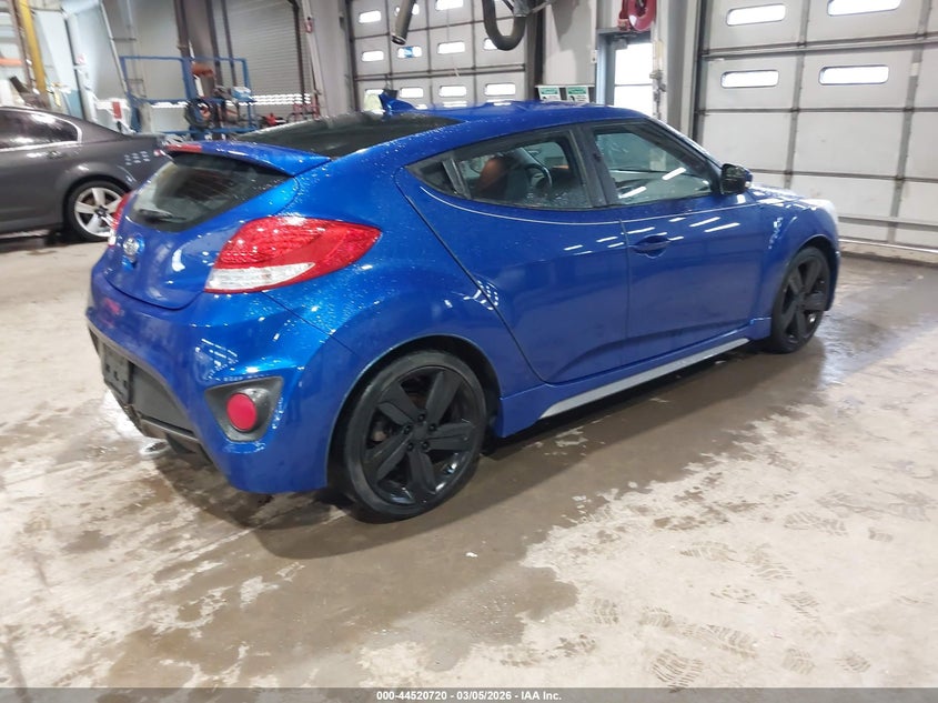 2014 Hyundai Veloster VIN KMHTC6AE9EU185873 IAAI salvage auction — SIDE, Clear (Indiana), sold $1,250 on 2026-07-12 (photo 4)