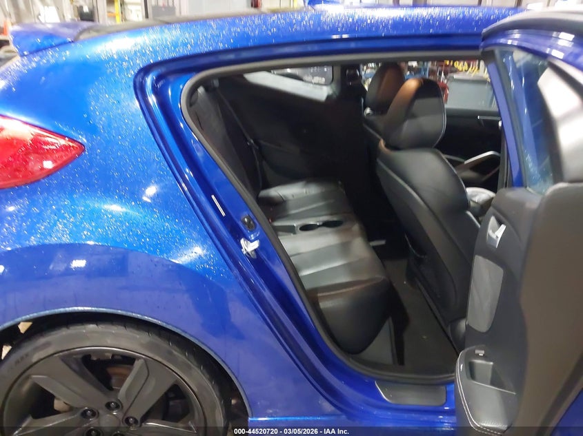 2014 Hyundai Veloster VIN KMHTC6AE9EU185873 IAAI salvage auction — SIDE, Clear (Indiana), sold $1,250 on 2026-07-12 (photo 8)