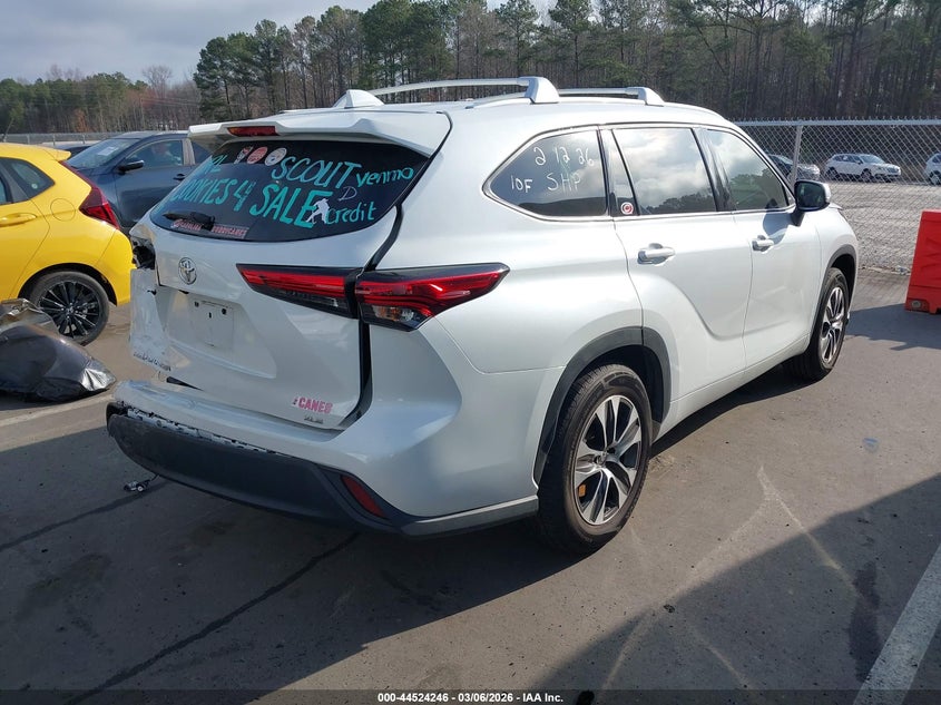 2022 Toyota Highlander VIN 5TDGZRAH0NS135383 IAAI salvage auction — LEFT REAR, Salvage (North Carolina), sold $17,050 on 2026-07-08 (photo 4)
