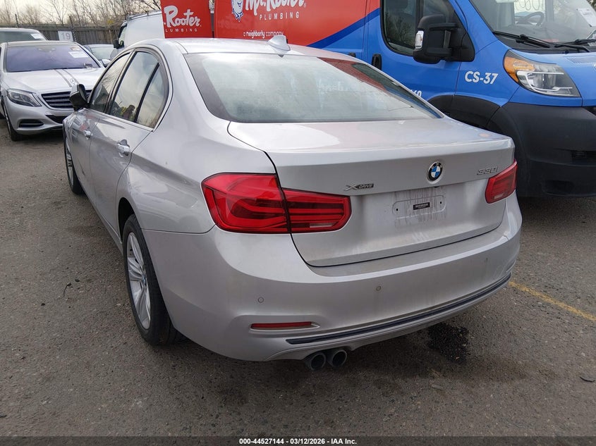 2017 BMW 3er VIN WBA8D9C31HA005745 IAAI salvage auction — ENGINE BURN, Salvage Title, sold $300 on 2026-08-04 (photo 3)