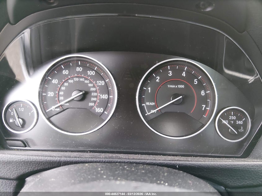 2017 BMW 3er VIN WBA8D9C31HA005745 IAAI salvage auction — ENGINE BURN, Salvage Title, sold $300 on 2026-08-04 (photo 7)