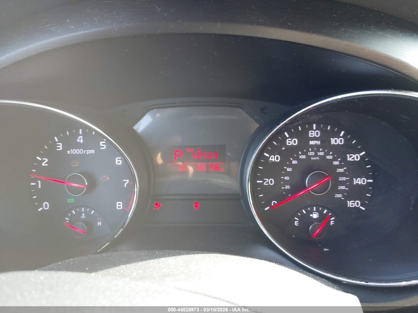 2016 Kia SEDONA VIN KNDMB5C18G6085089 IAAI salvage auction — RIGHT FRONT, Salvage Title, sold $875 on 2026-07-17 (photo 7)