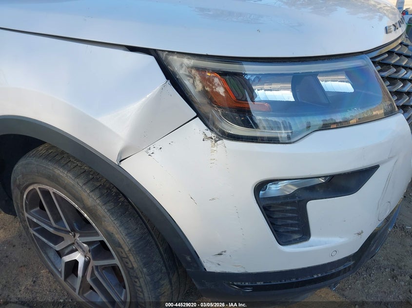 2019 Ford Explorer VIN 1FM5K8GT0KGB40392 IAAI salvage auction — THEFT, Salvage Title, sold $4,350 on 2026-07-29 (photo 6)