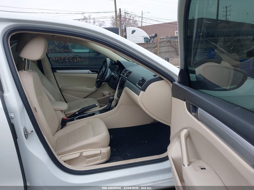 2019 Volkswagen Passat VIN 1VWLA7A39KC007538 IAAI salvage auction — LEFT REAR, Salvage Title, sold $2,050 on 2026-07-10 (photo 5)