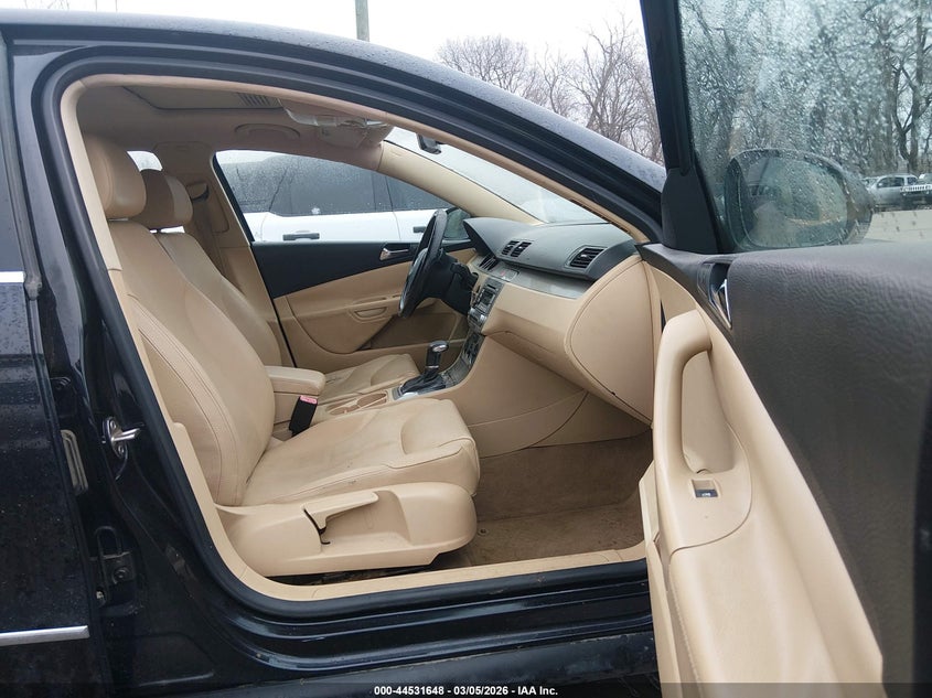 2008 Volkswagen Passat VIN WVWAK73C18E054631 IAAI salvage auction — LEFT REAR, Salvage (Kansas), sold $425 on 2026-08-05 (photo 5)