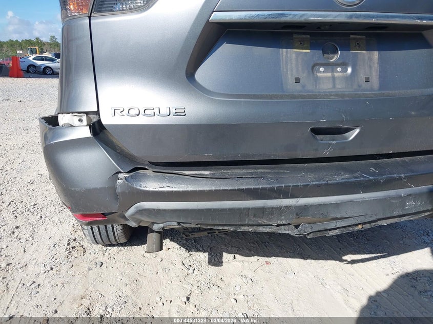2018 Nissan Rogue VIN KNMAT2MT6JP520580 IAAI salvage auction — REAR END, Salvage (Mississippi), sold $2,350 on 2026-07-31 (photo 6)