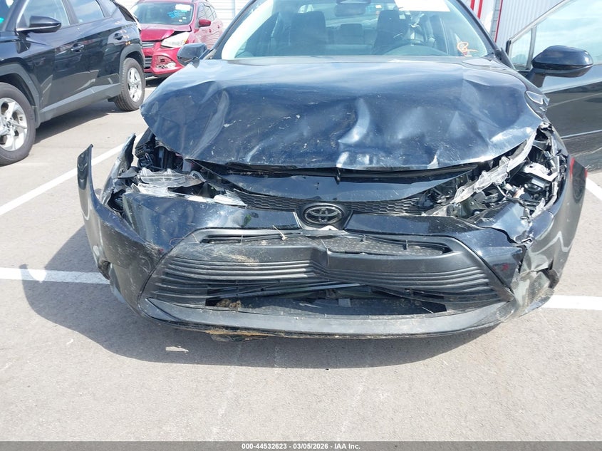 2024 Toyota Corolla VIN 5YFB4MDE8RP120240 IAAI salvage auction — FRONT END, Salvage Title, sold $3,100 on 2026-07-07 (photo 6)