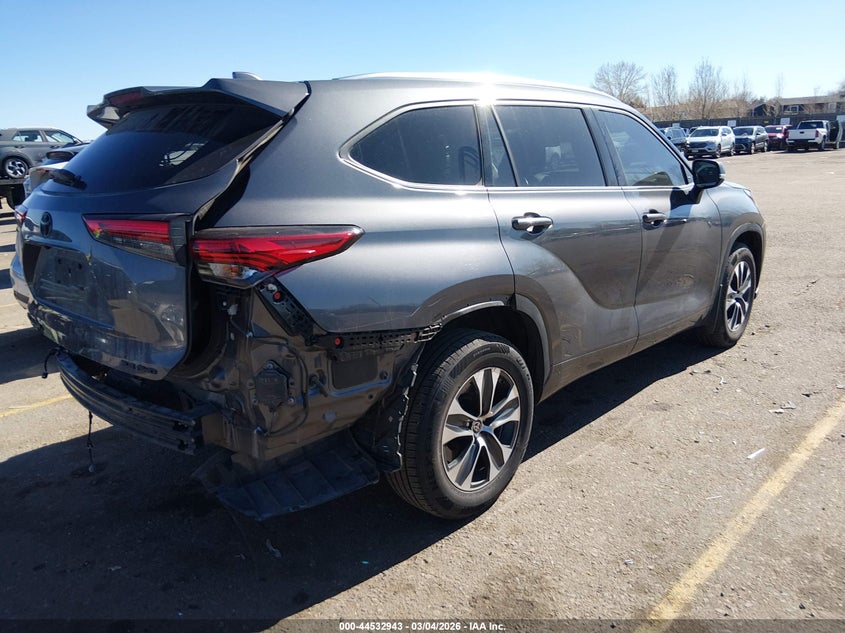 2020 Toyota Highlander VIN 5TDGZRBHXLS522745 IAAI salvage auction — LEFT REAR, Salvage (Colorado), sold $12,400 on 2026-07-21 (photo 4)