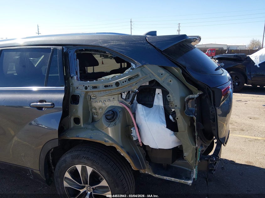 2020 Toyota Highlander VIN 5TDGZRBHXLS522745 IAAI salvage auction — LEFT REAR, Salvage (Colorado), sold $12,400 on 2026-07-21 (photo 6)