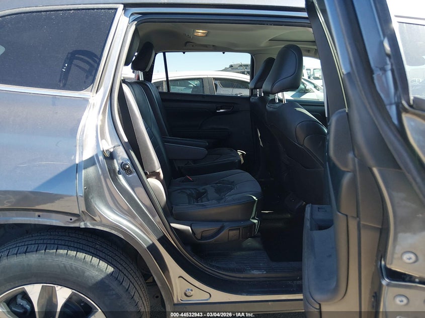 2020 Toyota Highlander VIN 5TDGZRBHXLS522745 IAAI salvage auction — LEFT REAR, Salvage (Colorado), sold $12,400 on 2026-07-21 (photo 8)