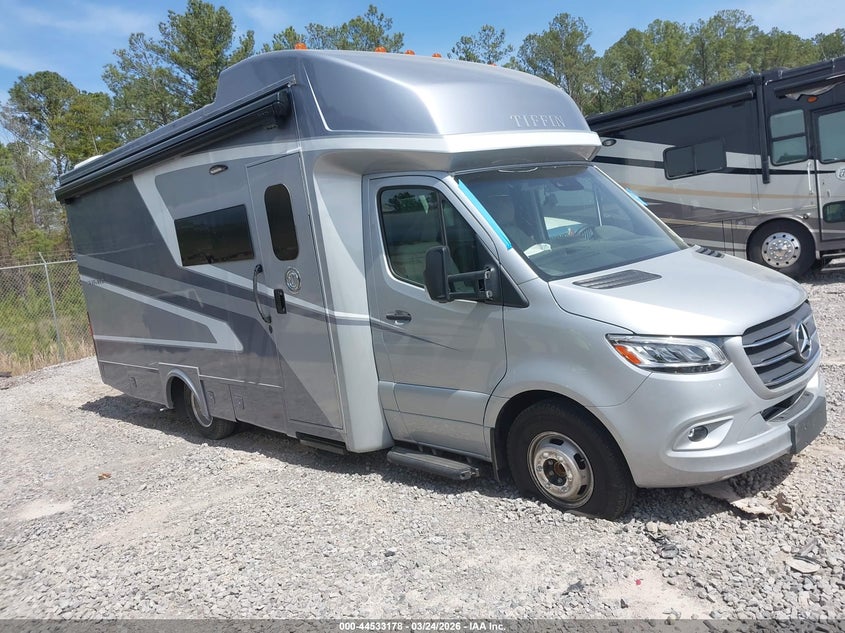 2024 Mercedes-benz Sprinter VIN W1X8N33Y6RN297539 IAAI salvage auction — LEFT SIDE, Salvage (Alabama), sold $32,550 on 2026-07-15 (photo 1)