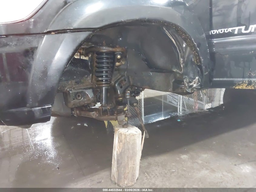 2006 Toyota Tundra VIN 5TBDT44186S504717 IAAI salvage auction — LEFT FRONT, Salvage (California), sold $1,600 on 2026-07-10 (photo 6)