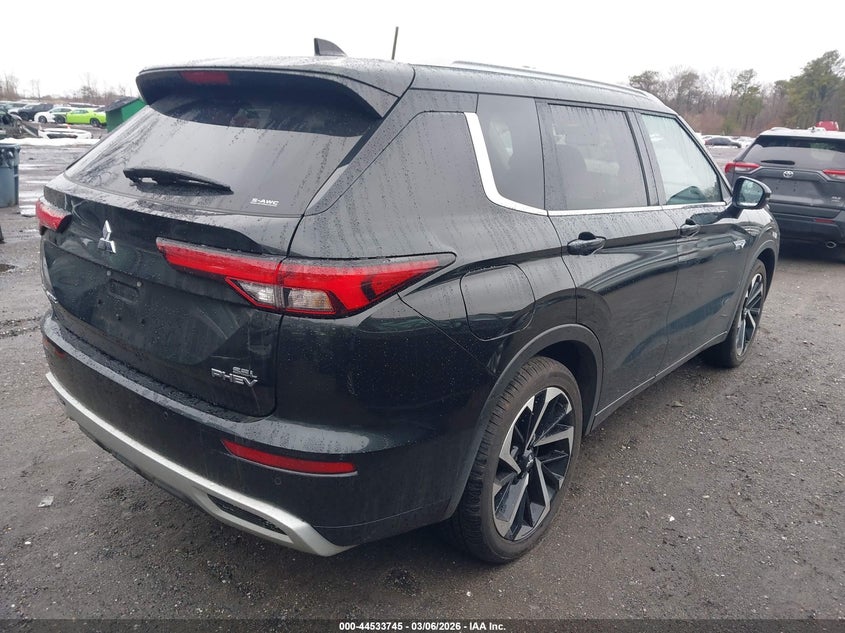 2025 Mitsubishi Outlander VIN JA4T5WA98SZ049499 IAAI salvage auction — UNDERCARRIAGE, Salvage (New Jersey), sold $18,600 on 2026-08-21 (photo 4)