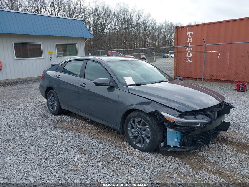 2024 Hyundai Elantra VIN KMHLM4DJ4RU114404 IAAI salvage auction — FRONT END, Original (Kentucky), sold $4,600 on 2026-07-21 (photo 1)