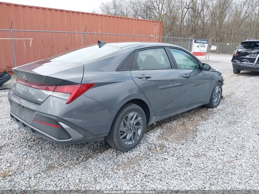 2024 Hyundai Elantra VIN KMHLM4DJ4RU114404 IAAI salvage auction — FRONT END, Original (Kentucky), sold $4,600 on 2026-07-21 (photo 4)