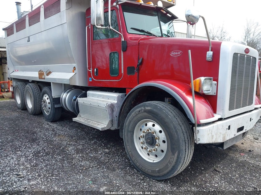 2016 Peterbilt 365 VIN 1NPSXPEX1GD362014 IAAI salvage auction — NORMAL WEAR, Clear (Pennsylvania), sold $29,000 on 2026-07-15 (photo 1)