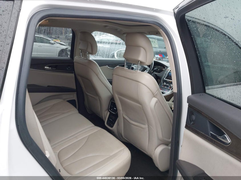 2019 Lincoln Nautilus VIN 2LMPJ8L95KBL16838 IAAI salvage auction — FRONT END, Salvage (New Jersey), sold $2,450 on 2026-07-09 (photo 8)