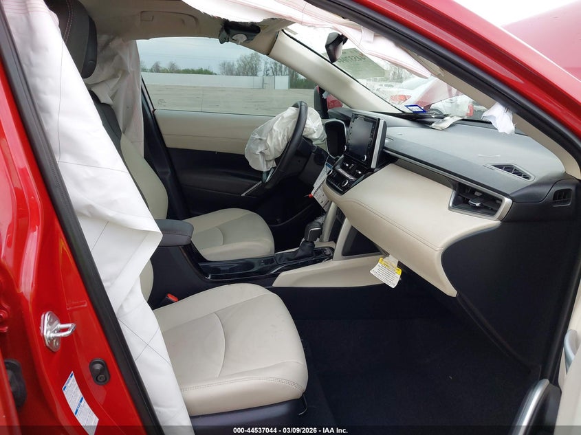 2022 Toyota Corolla cross VIN 7MUDAABG5NV035903 IAAI salvage auction — FRONT END, Salvage Title, sold $5,800 on 2026-07-17 (photo 5)